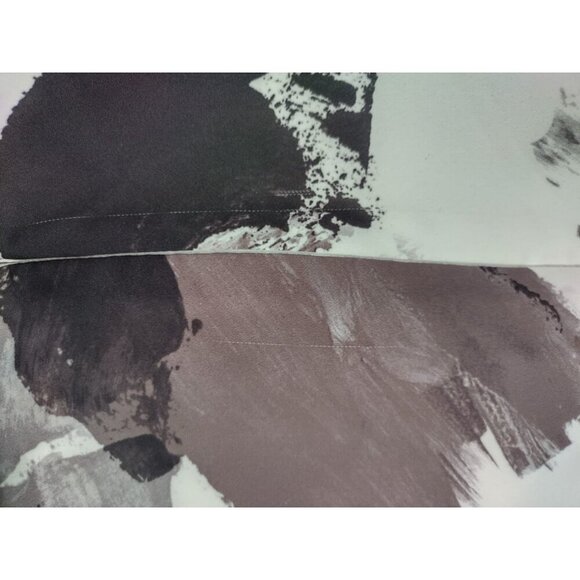 BCBGMaxAzria Women's Brushstroke Print Pleated Midi Dress with Puff Sleeves, 10 - Picture 5 of 8